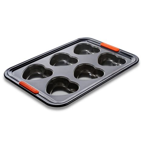 FORMA RASA P/ MUFFINS LE CREUSET CORACAO